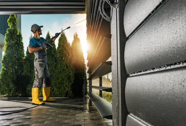 Best Commercial Building Pressure Washing  in East Camden, AR